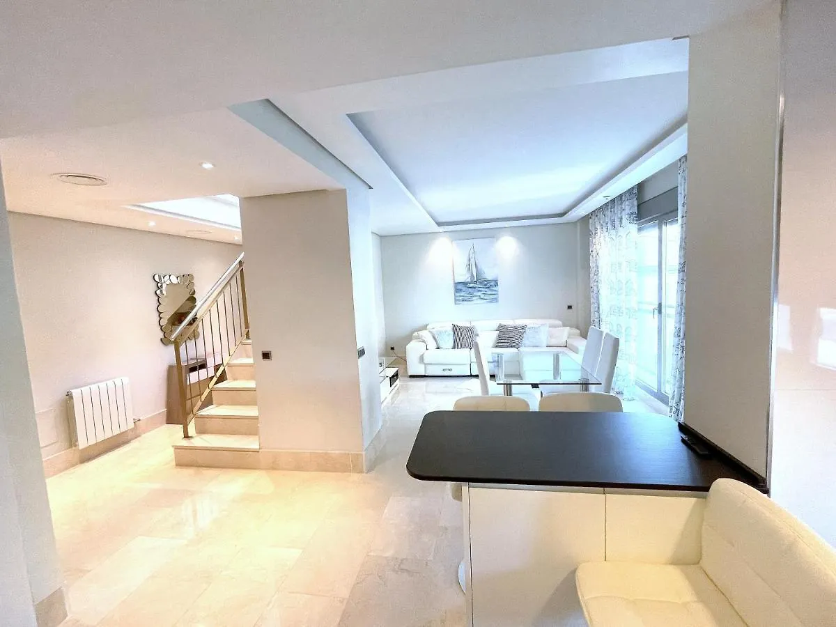Brand New Modern 2 Bdrms Duplex Penthouse . Sea Views. 3 Min Walk To Beach! Apartment Benalmadena Spain