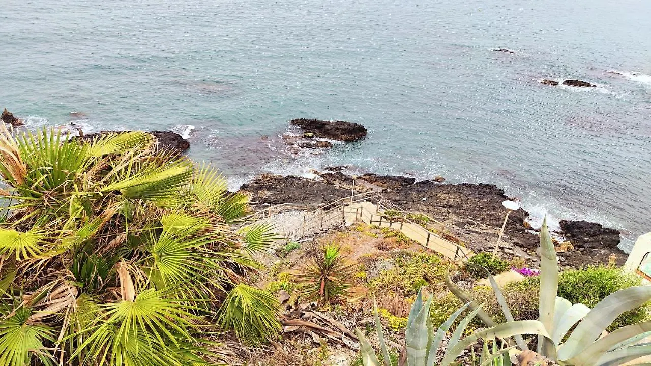 Apartament Brand New Modern 2 Bdrms Duplex Penthouse . Sea Views. 3 Min Walk To Beach! Benalmádena